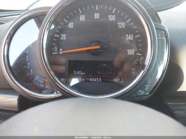 2020 MINI CLUBMAN WMWLV7C09L2M25581 Photo 6