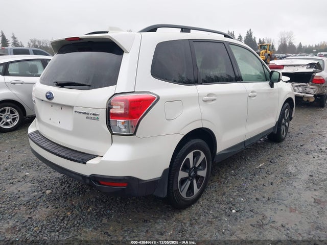 2017 SUBARU FORESTER JF2SJAGC7HH435589 Photo 3