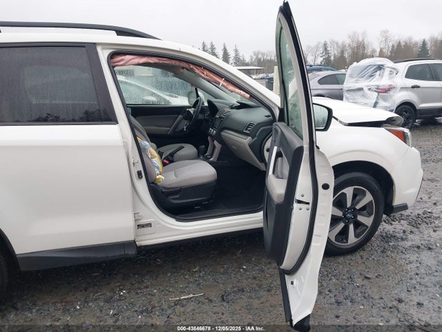 2017 SUBARU FORESTER JF2SJAGC7HH435589 Photo 4