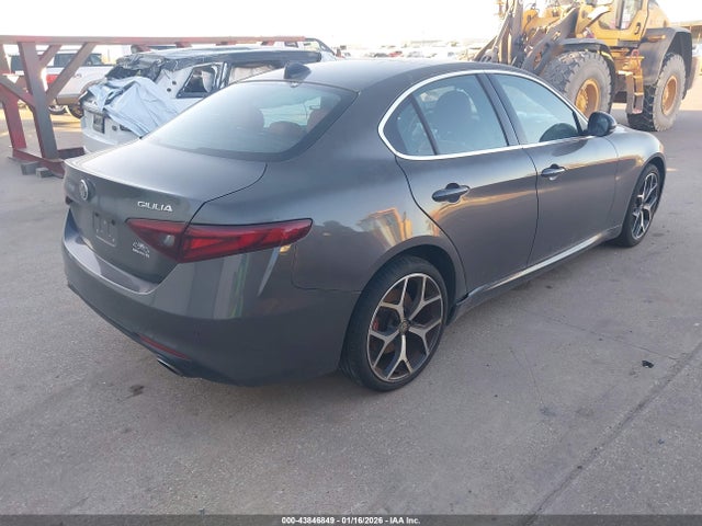 2021 ALFA ROMEO GIULIA ZARFANBN8M7645415 Photo 3