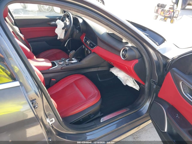 2021 ALFA ROMEO GIULIA ZARFANBN8M7645415 Photo 4