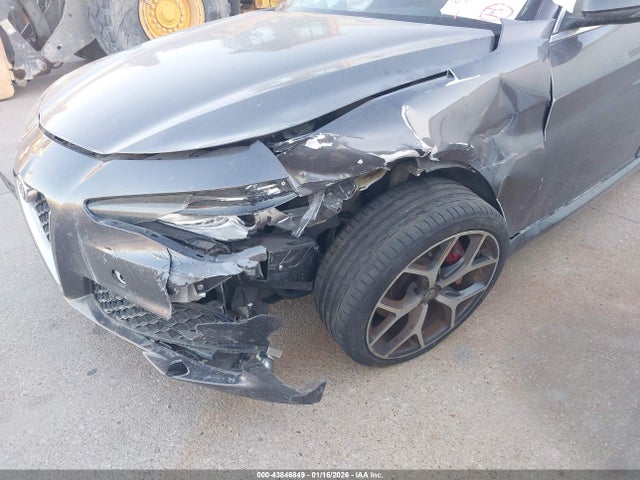 2021 ALFA ROMEO GIULIA ZARFANBN8M7645415 Photo 5