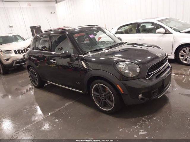 2015 MINI COUNTRYMAN WMWZC5C56FWT37990 Photo 0