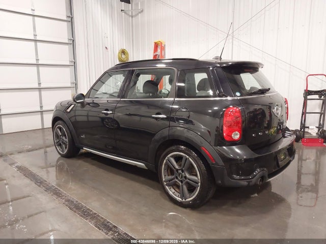 2015 MINI COUNTRYMAN WMWZC5C56FWT37990 Photo 2