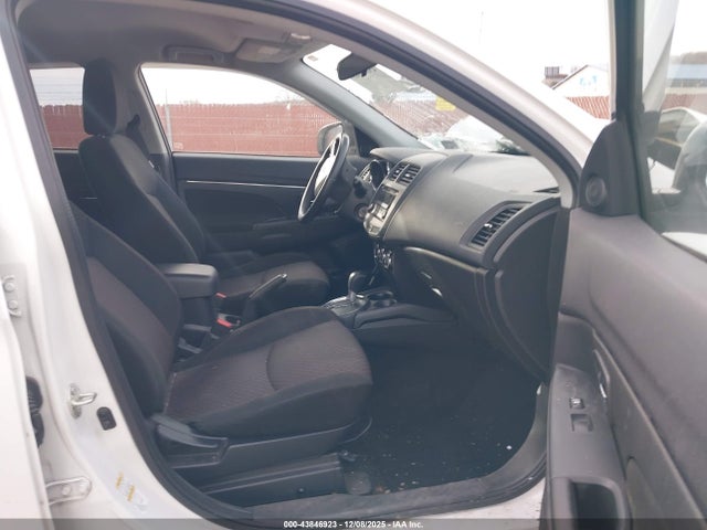 2017 MITSUBISHI OUTLANDER SPORT JA4AR3AU8HZ024478 Photo 4