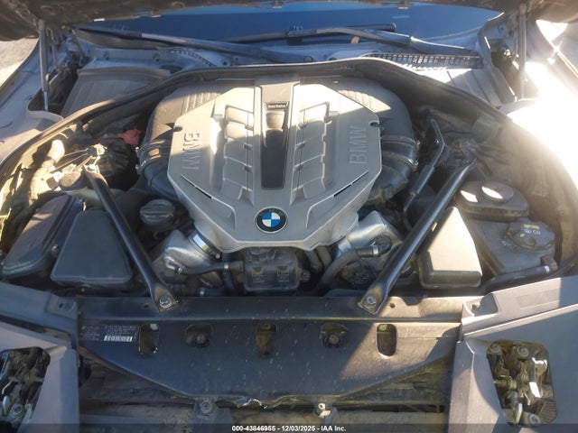 2011 BMW 750I WBAKA8C59BCY36156 Photo 9