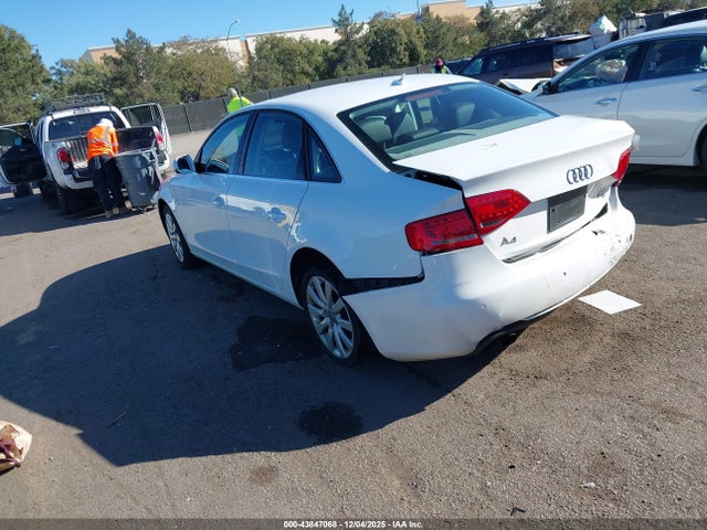 2011 AUDI A4 WAUEFAFL0BN036396 Photo 2
