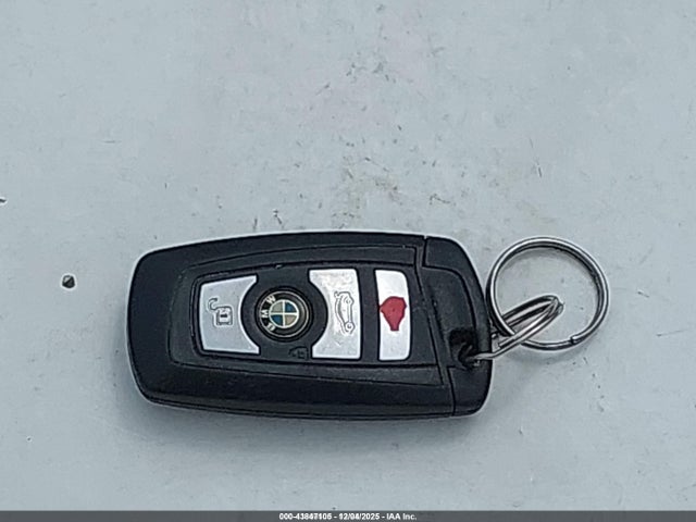 43847105 :رقم المزاد ، WBAXG5C58DDY31076 vin ، 2013 Bmw 528i مزاد بيع