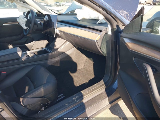 Продаж на аукціоні авто 2023 Tesla Model 3 Rear-wheel Drive, vin: 5YJ3E1EA8PF624436, номер лоту: 43847215