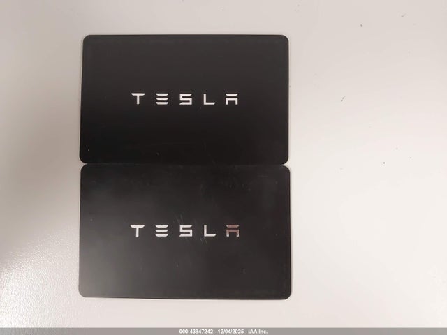 2023 TESLA MODEL 3 5YJ3E1EA7PF670839 Photo 10