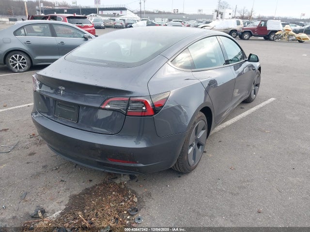 2023 TESLA MODEL 3 5YJ3E1EA7PF670839 Photo 3