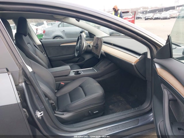 2023 TESLA MODEL 3 5YJ3E1EA7PF670839 Photo 4