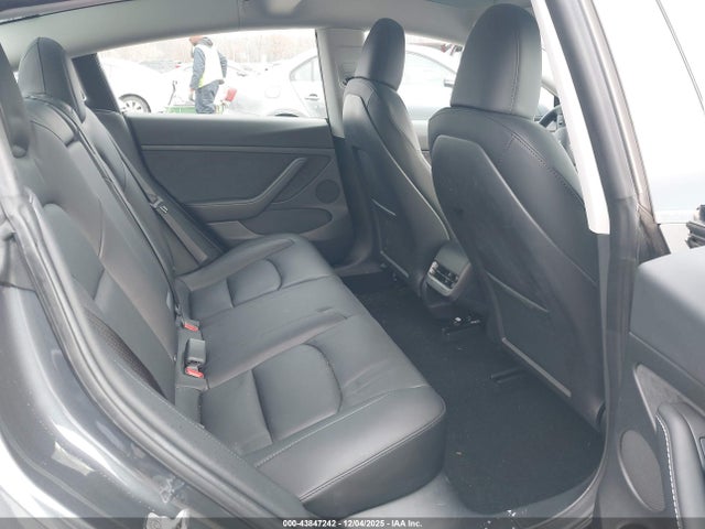 2023 TESLA MODEL 3 5YJ3E1EA7PF670839 Photo 7