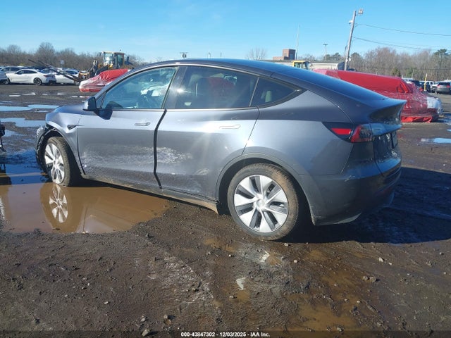 2023 TESLA MODEL Y 7SAYGDEE2PA177669 Photo 2