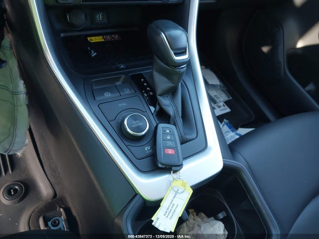 2024 TOYOTA RAV4 HYBRID JTMB6RFV5RJ047787 Photo 10