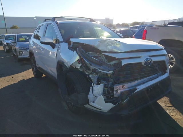 2024 TOYOTA RAV4 HYBRID JTMB6RFV5RJ047787 Photo 5