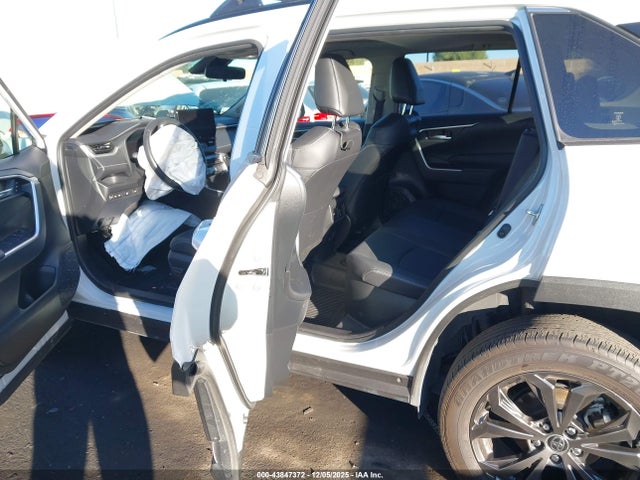 2024 TOYOTA RAV4 HYBRID JTMB6RFV5RJ047787 Photo 7