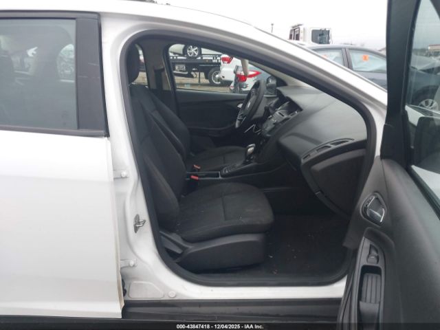 2016 FORD FOCUS 1FADP3F28GL272382 Photo 4