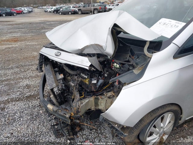 KNDMA5C17G6174588 KIA Sedona L