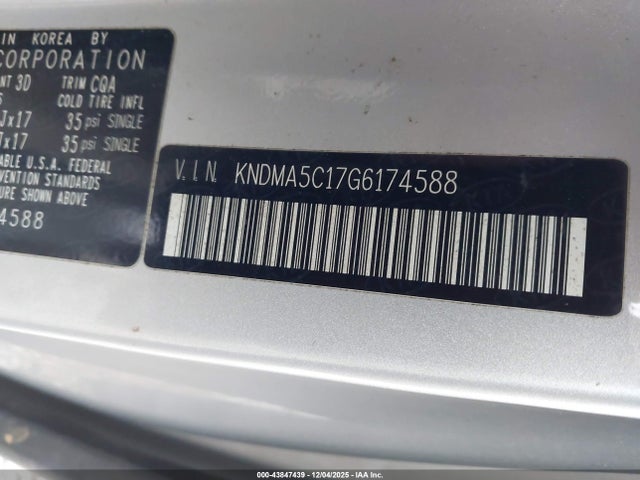 KNDMA5C17G6174588 KIA Sedona L