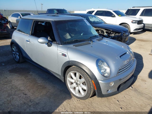 2006 MINI COOPER S WMWRE33576TN25692