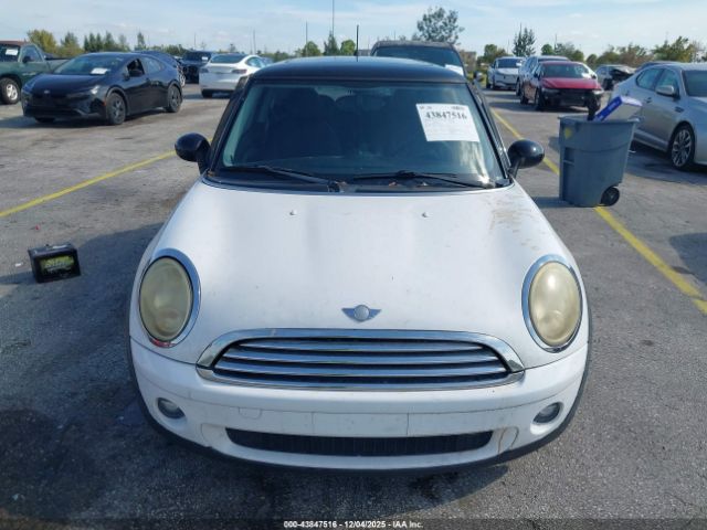 2010 MINI COOPER WMWMF3C53ATZ65120 Photo 5