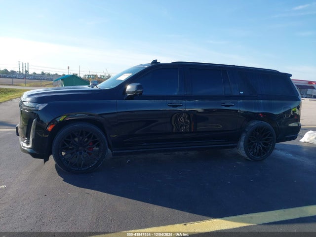 43847534 :رقم المزاد ، 1GYS4RKL8NR201084 vin ، 2022 Cadillac Escalade Esv 4wd Sport Platinum مزاد بيع