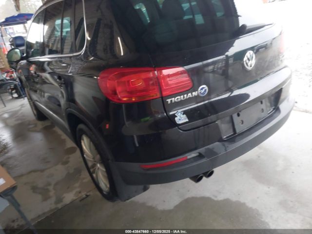 2014 VOLKSWAGEN TIGUAN WVGBV3AX3EW596678 Photo 2
