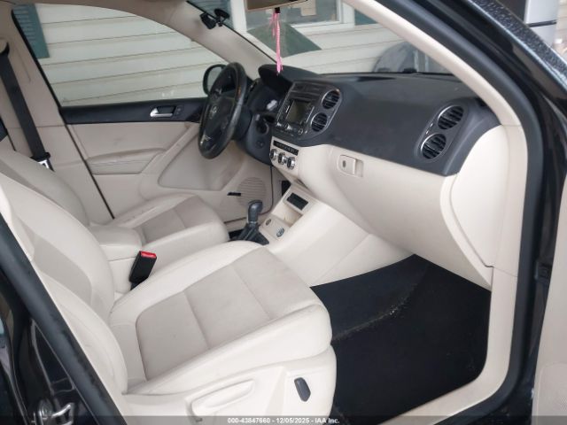 2014 VOLKSWAGEN TIGUAN WVGBV3AX3EW596678 Photo 4