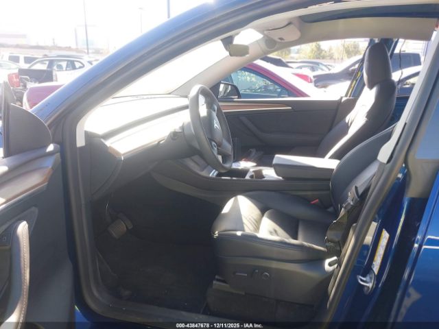 2023 TESLA MODEL Y 7SAYGDEE8PF928387 Photo 4