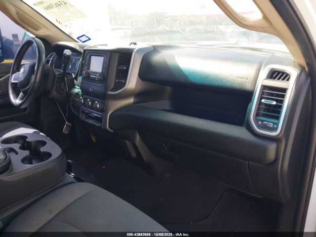 2020 RAM 2500 3C6UR5DL4LG159992 Photo 4