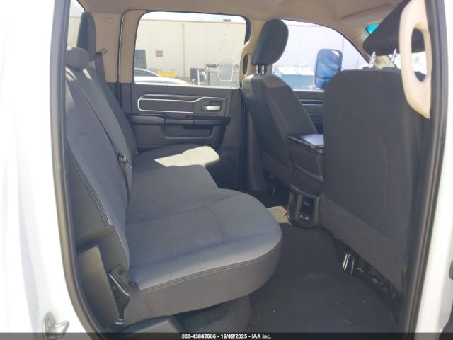 2020 RAM 2500 3C6UR5DL4LG159992 Photo 7
