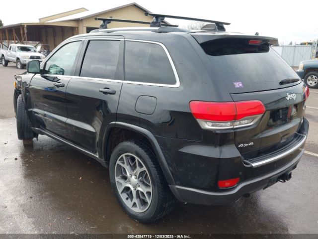 2018 JEEP GRAND CHEROKEE 1C4RJFBG9JC251746 Photo 2