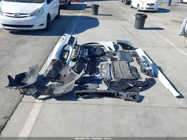 BMW 750i 2017 WBA7F0C31HGM21700 Image 18