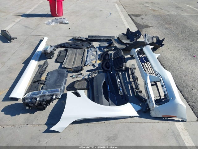 BMW 750i 2017 WBA7F0C31HGM21700 Image 19
