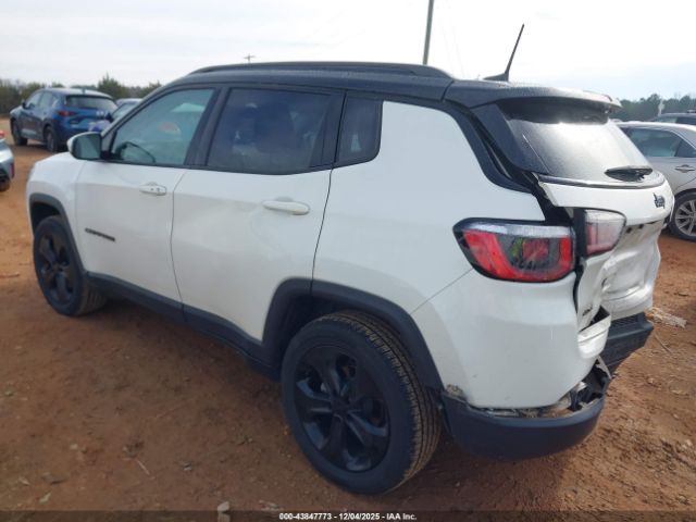 2018 JEEP COMPASS 3C4NJDBB5JT395306 Photo 2