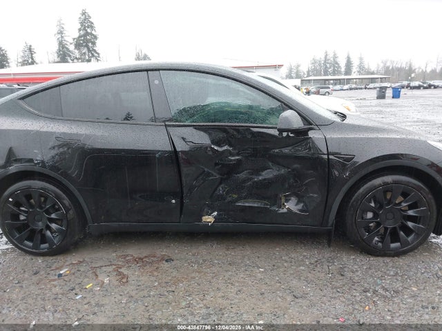 5YJYGDEEXMF302056 Tesla Model Y Long Range Dual Motor All-wheel Drive