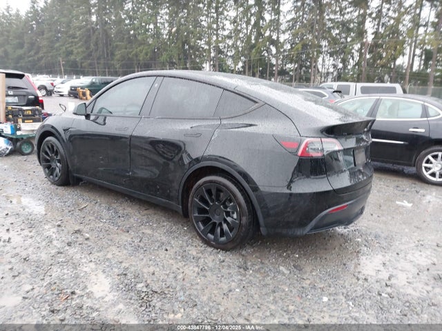 2021 TESLA MODEL Y 5YJYGDEEXMF302056 Photo 2