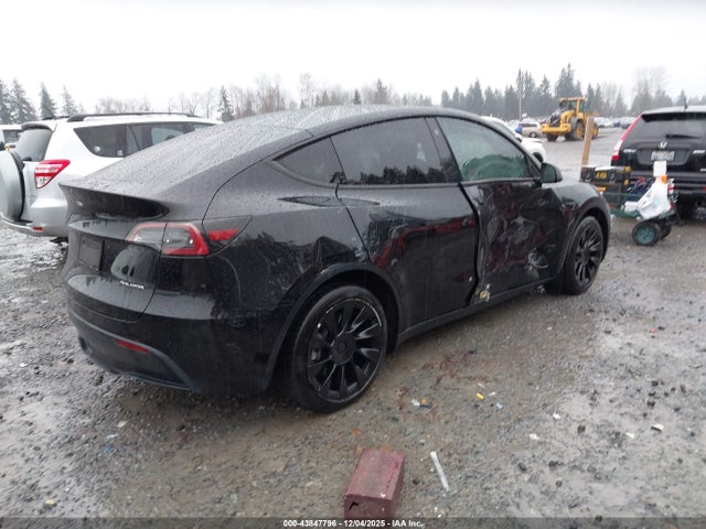 2021 TESLA MODEL Y 5YJYGDEEXMF302056 Photo 3
