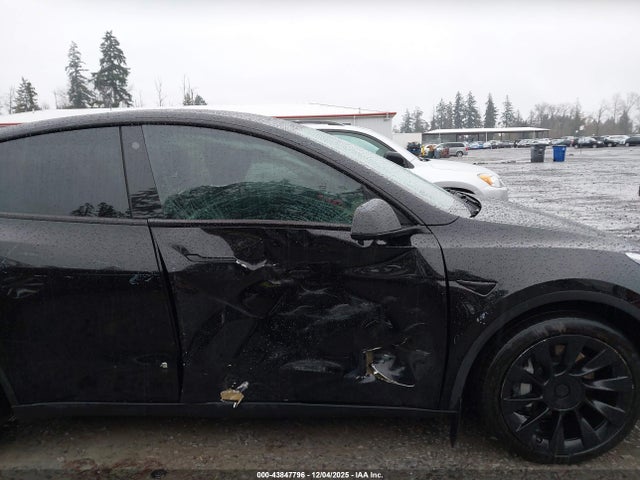 2021 TESLA MODEL Y 5YJYGDEEXMF302056 Photo 5