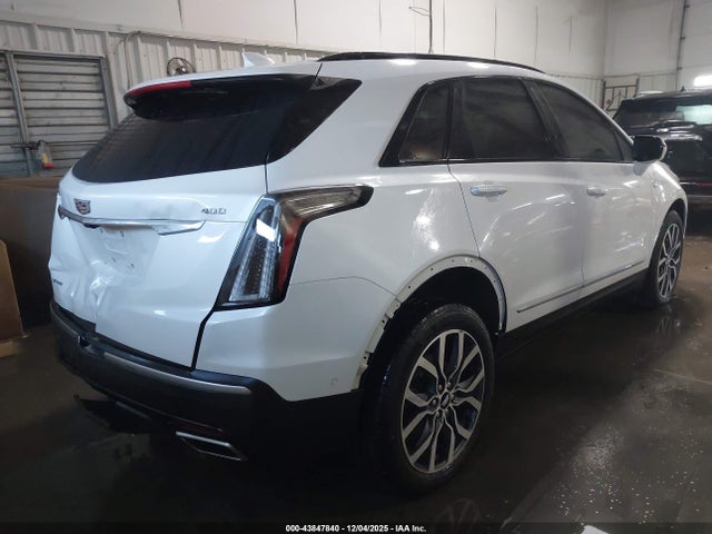 2021 CADILLAC XT5 1GYKNHRS7MZ220454 Photo 3