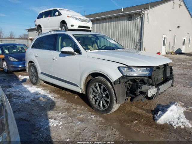 2019 AUDI Q7 WA1LHAF73KD037940