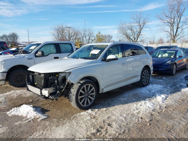 2019 AUDI Q7 WA1LHAF73KD037940 Photo 1