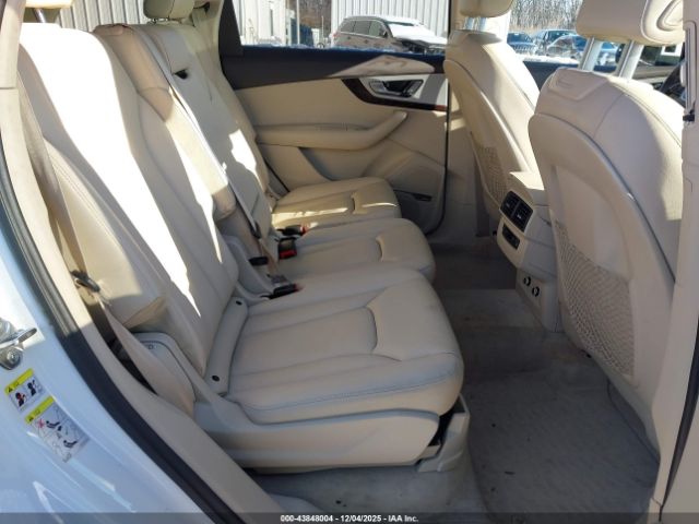 2019 AUDI Q7 WA1LHAF73KD037940 Photo 7
