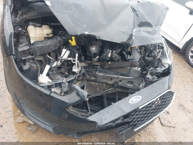 43848144 :رقم المزاد ، 1FADP3K24JL329450 vin ، 2018 Ford Focus Se مزاد بيع