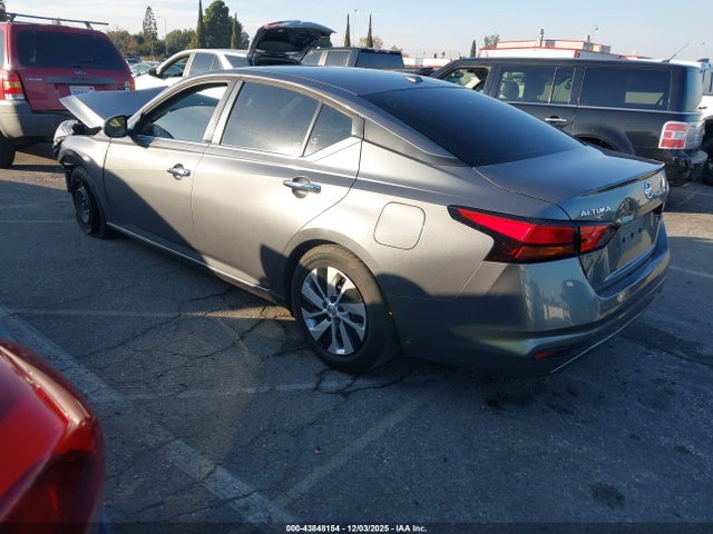 2019 NISSAN ALTIMA 1N4BL4BVXKC228269 Photo 2