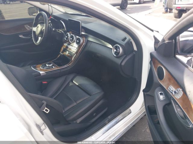 2017 MERCEDES-BENZ C 300 55SWF4JB7HU223910 Photo 4