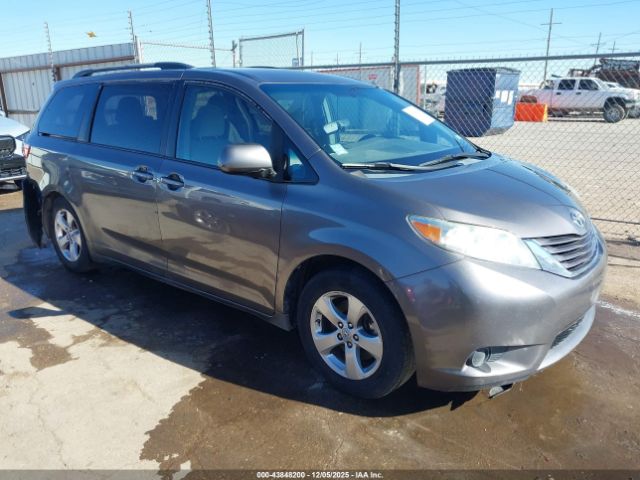 2016 TOYOTA SIENNA 5TDKK3DC5GS713637