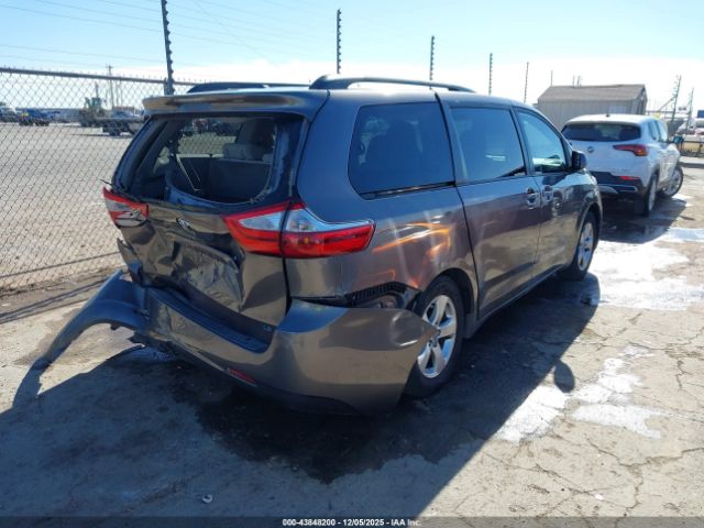 2016 TOYOTA SIENNA 5TDKK3DC5GS713637 Photo 3