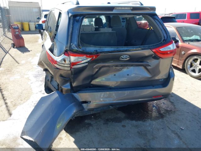 2016 TOYOTA SIENNA 5TDKK3DC5GS713637 Photo 5
